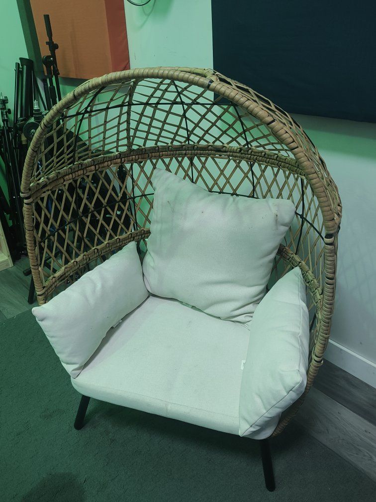 Kids Egg Chair, wicker