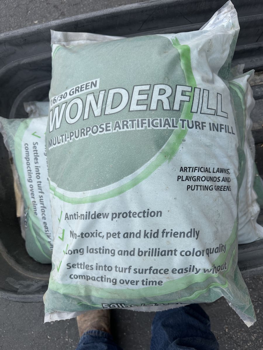 3 50 lb bags of Wonderfill