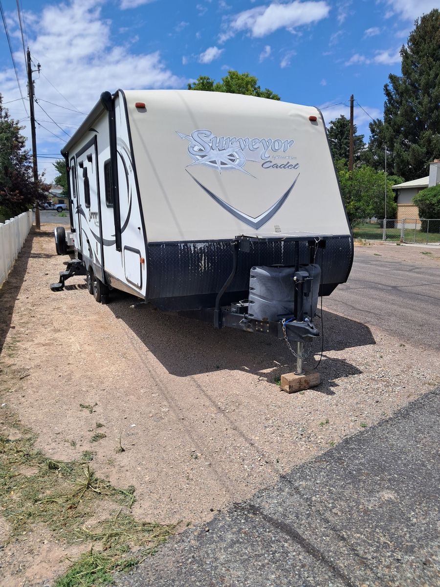 2015 surveyor camper