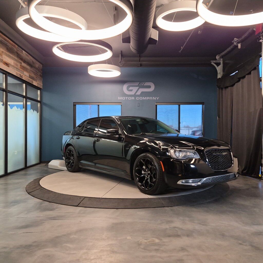 2021 Chrysler 300 Touring