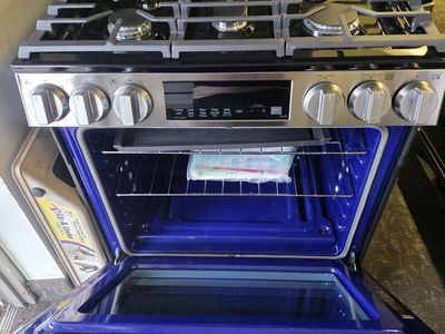 New Lg gas range