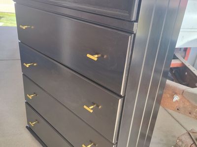Spacious Five Drawer Dresser