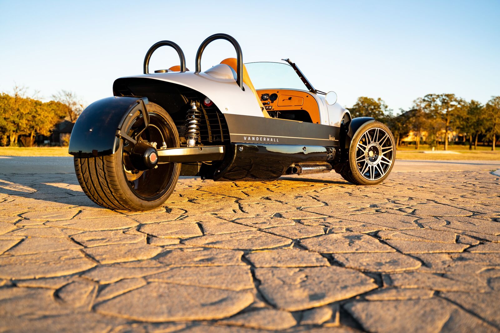 2020 Vanderhall Venice 1.5L Turbo - Vintage Silver / Tan