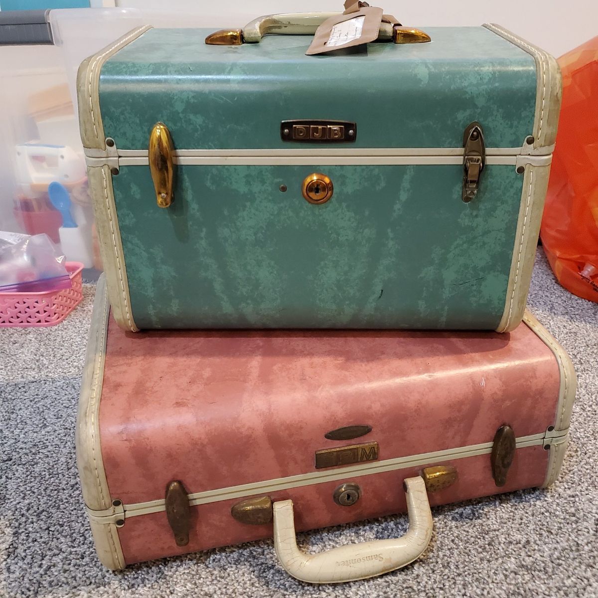 Vintage Antique Suitcases Samsonite