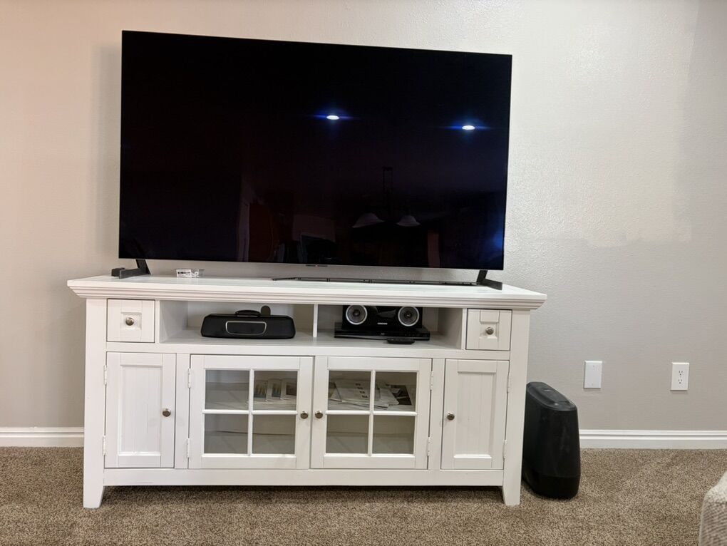 Consule/TV Stand