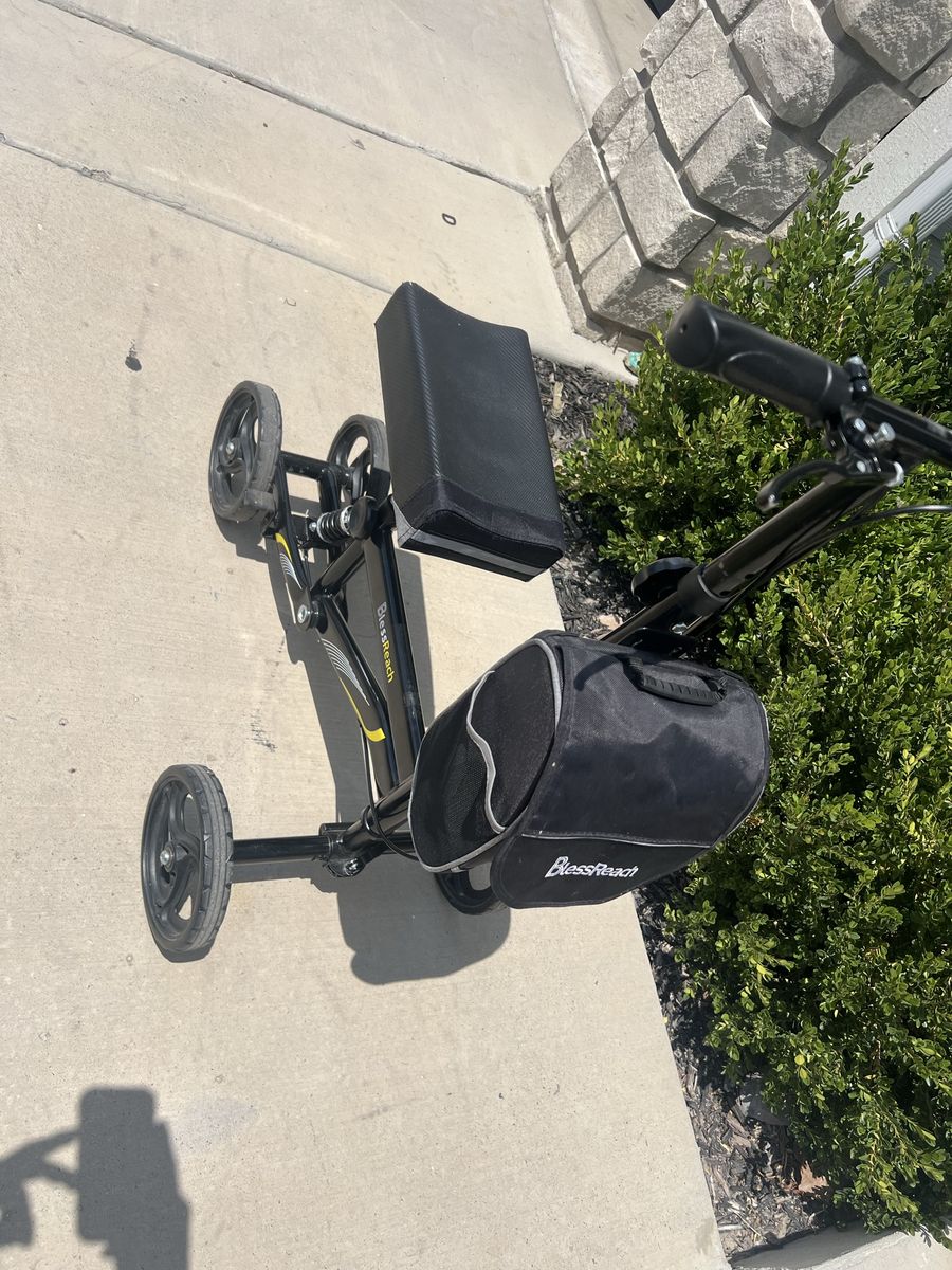 BlessReach All-Terrain Knee Scooter with Shock Absorber & Storage Bag - Black