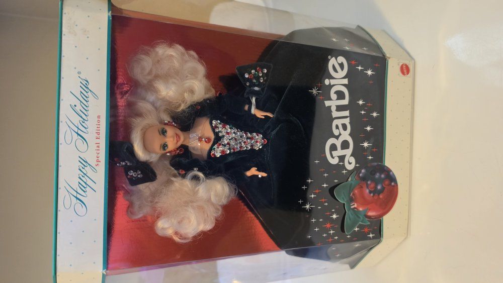 Happy Holidays Special Edition 1991 Barbie Doll