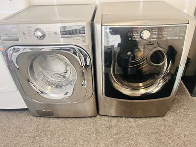 Lg mega capacity washer and electric dryer