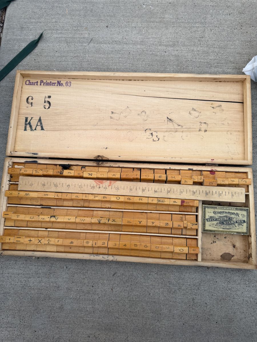 Vintage 1950 Stamp Set (75 Pieces)