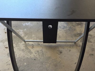 2 Simple desks no drawers