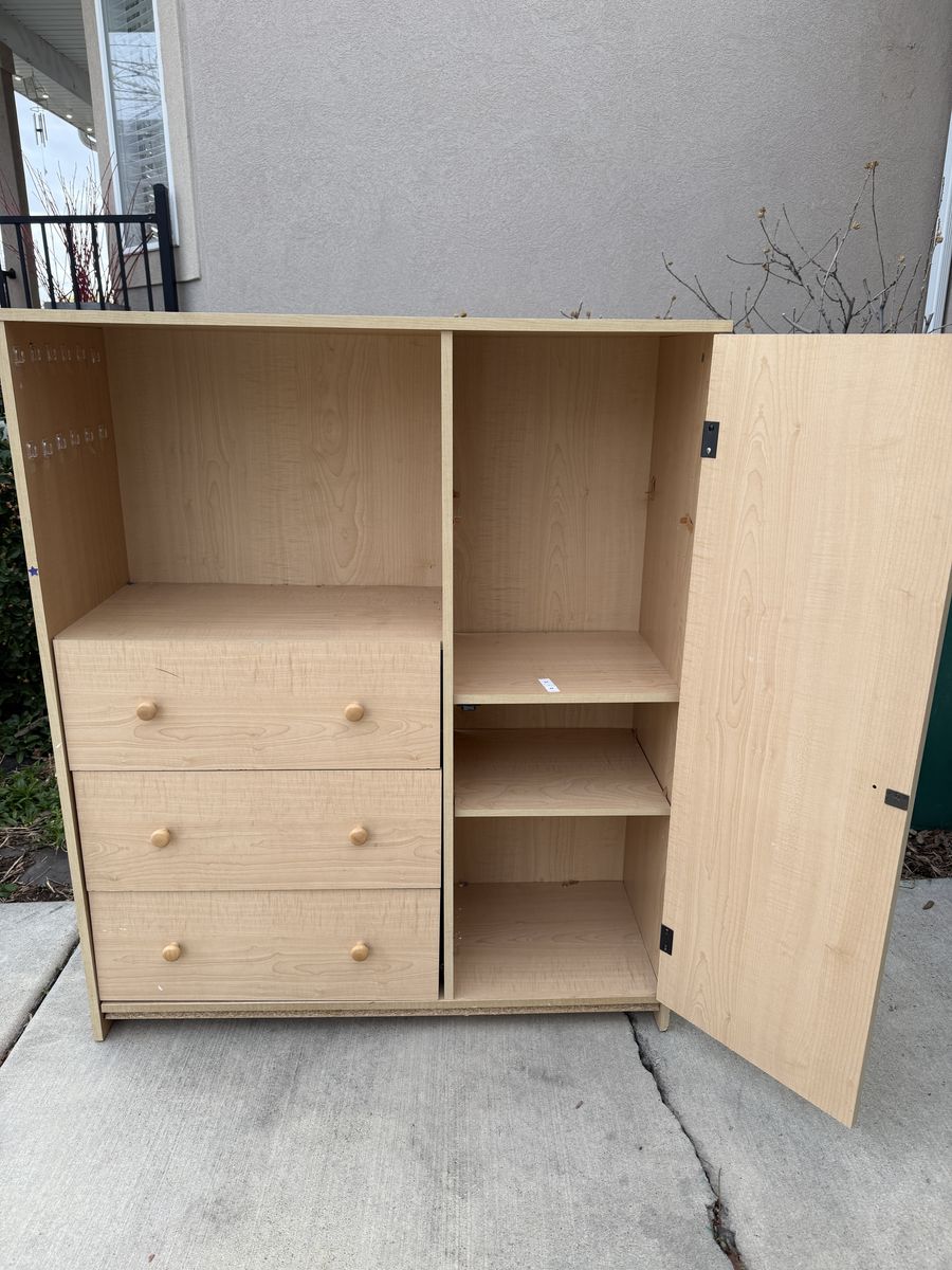 Free Dresser