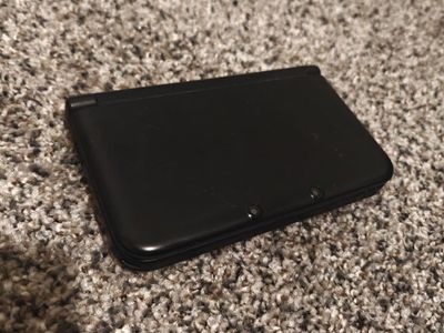 Nintendo 3DS XL Handheld Console, Black - Used