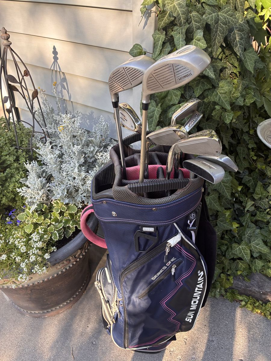 Women’s Golf Clubs Set w Cart