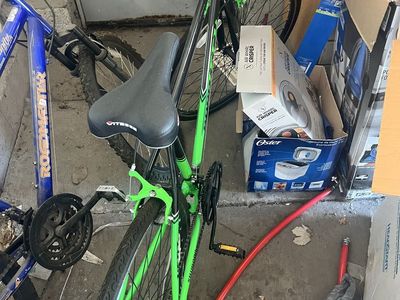 Bike with curved handle bars
