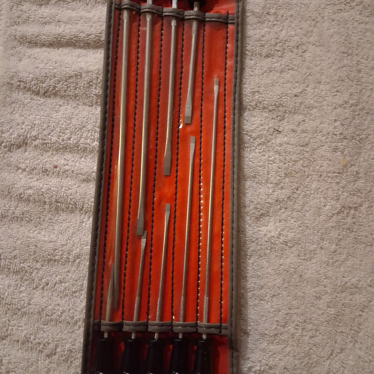 Snap-on long, thin-blade screwdrivers