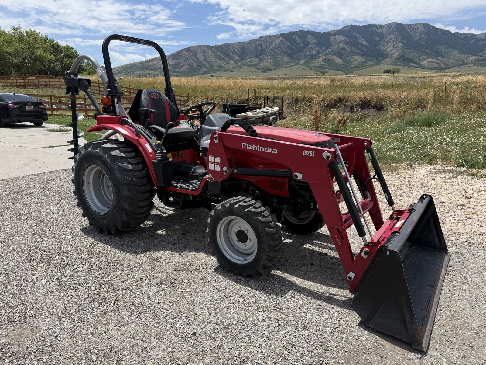 Mahindra 1626L Shuttle 4x4 Tractor with Low Hours