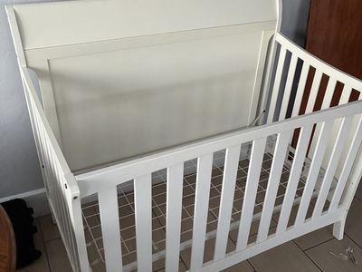 White Wooden Baby Crib - Great Condition