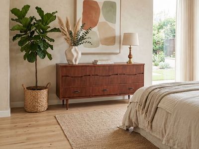 Vintage Mid Century 9-Drawer Dresser w/Sculptural Pulls