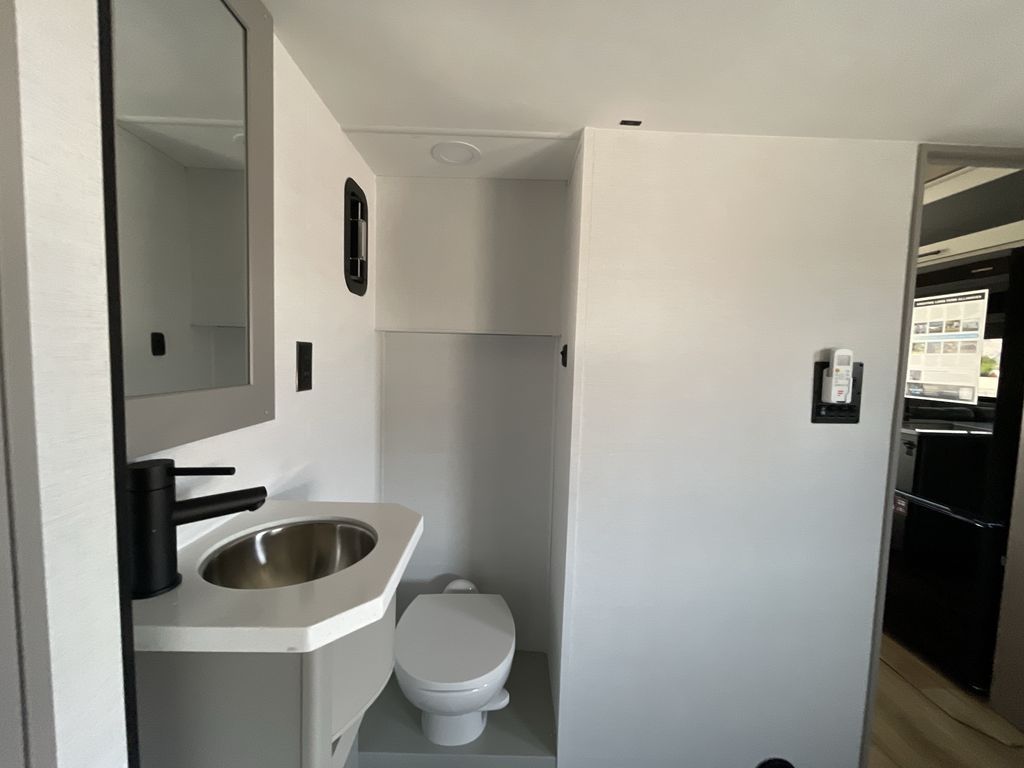 Main image 37