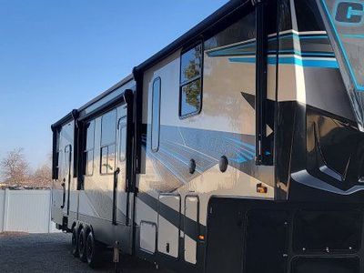 Price dropped, 14' Garage 2025 Cyclone 4014c