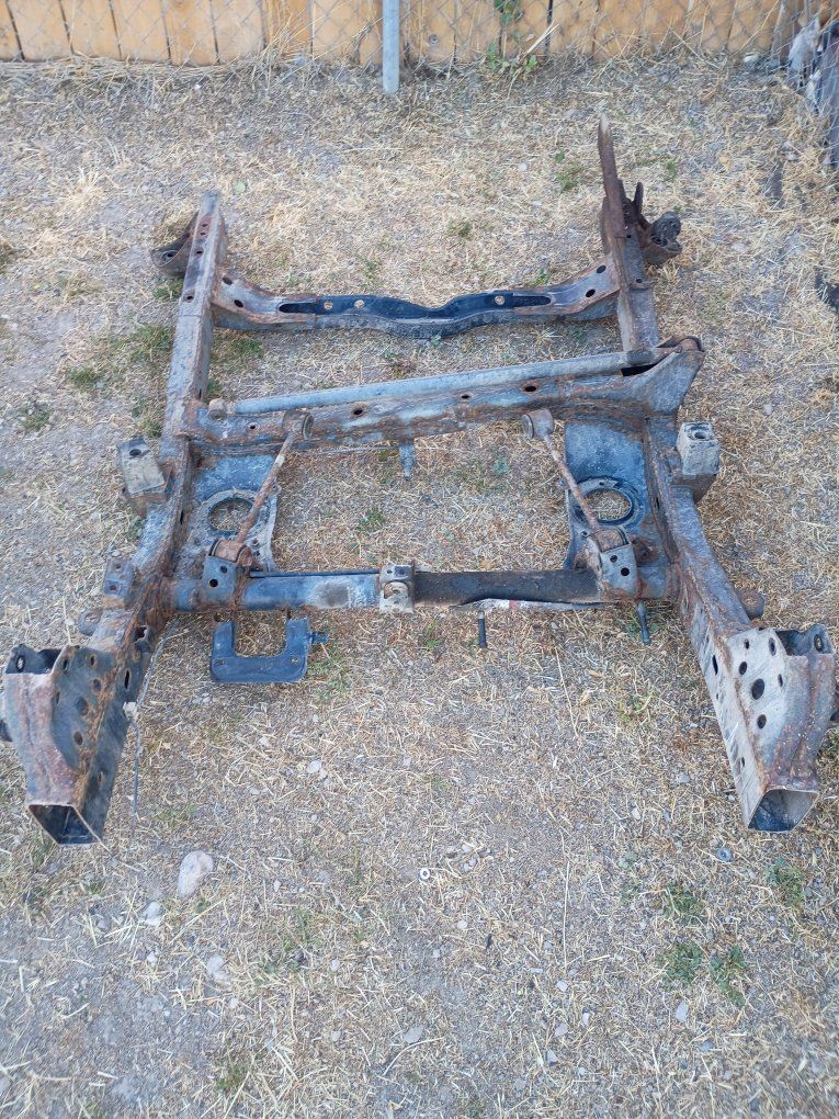 1996–2002 Toyota 4Runner OEM Rear Frame Section