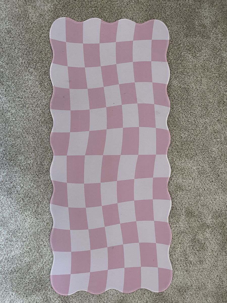 L-SPOUTTO Pink Checkered XXL Desk Mat Scalloped Edge Mouse Pad 35.4" x 15.7"