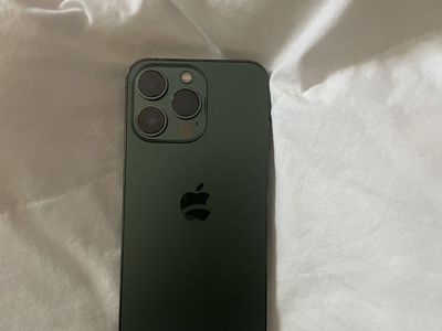 iPhone 12 Pro dark green