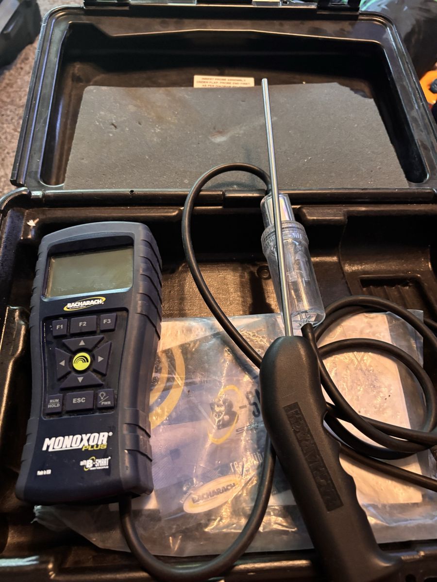 Bacharach Monoxor Plus CO Analyzer with B-Smart Sensor in Carrying Case