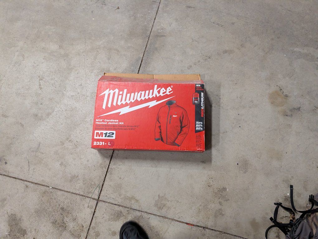 Milwaukee heated jacket