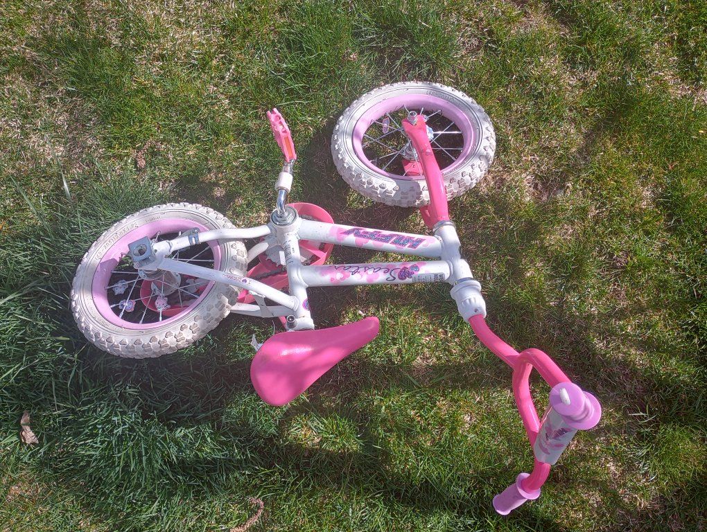 Huffy 12 in. Sea Star Kids Bike for Girl 3-5