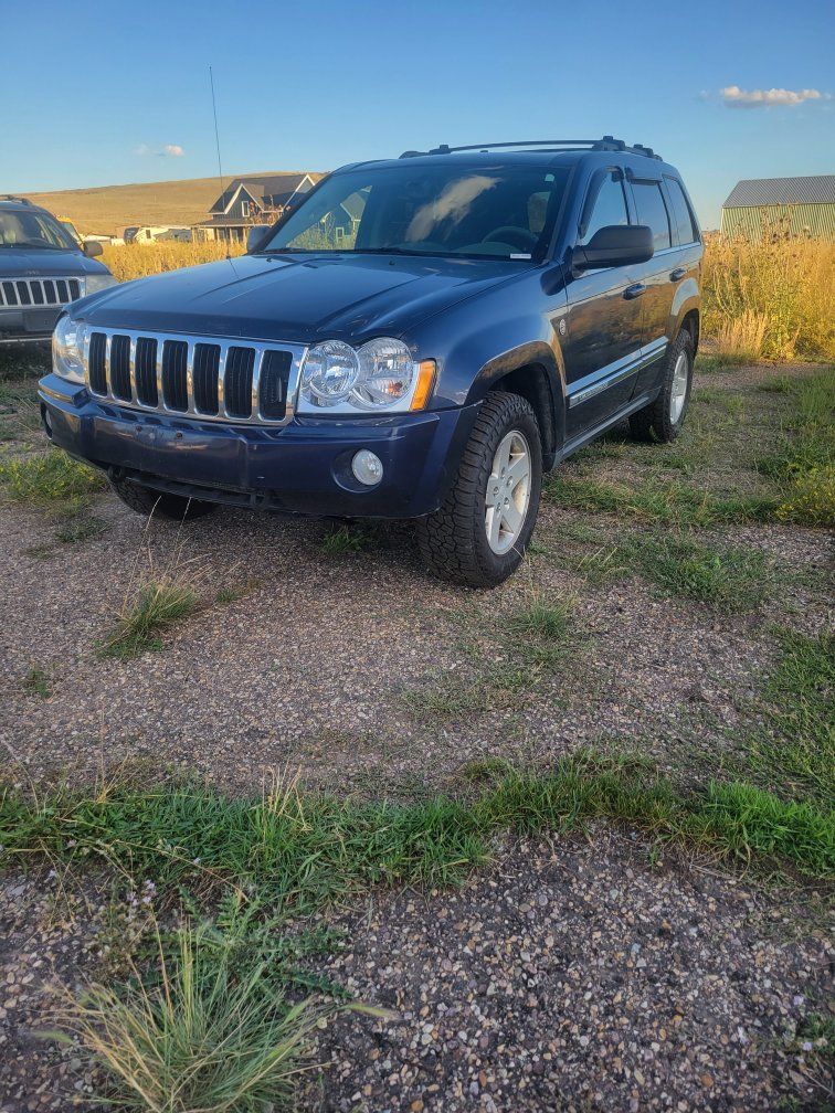 2005 Jeep grand Cherokee Hemi