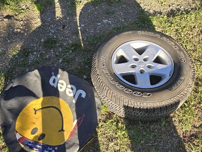 17" Jeep wheel with brand new Goodyear Wrangler 255/75 R17 SR-A
