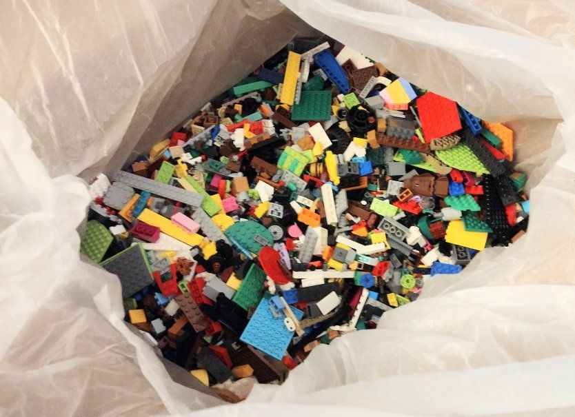 LEGOS 27+ lbs