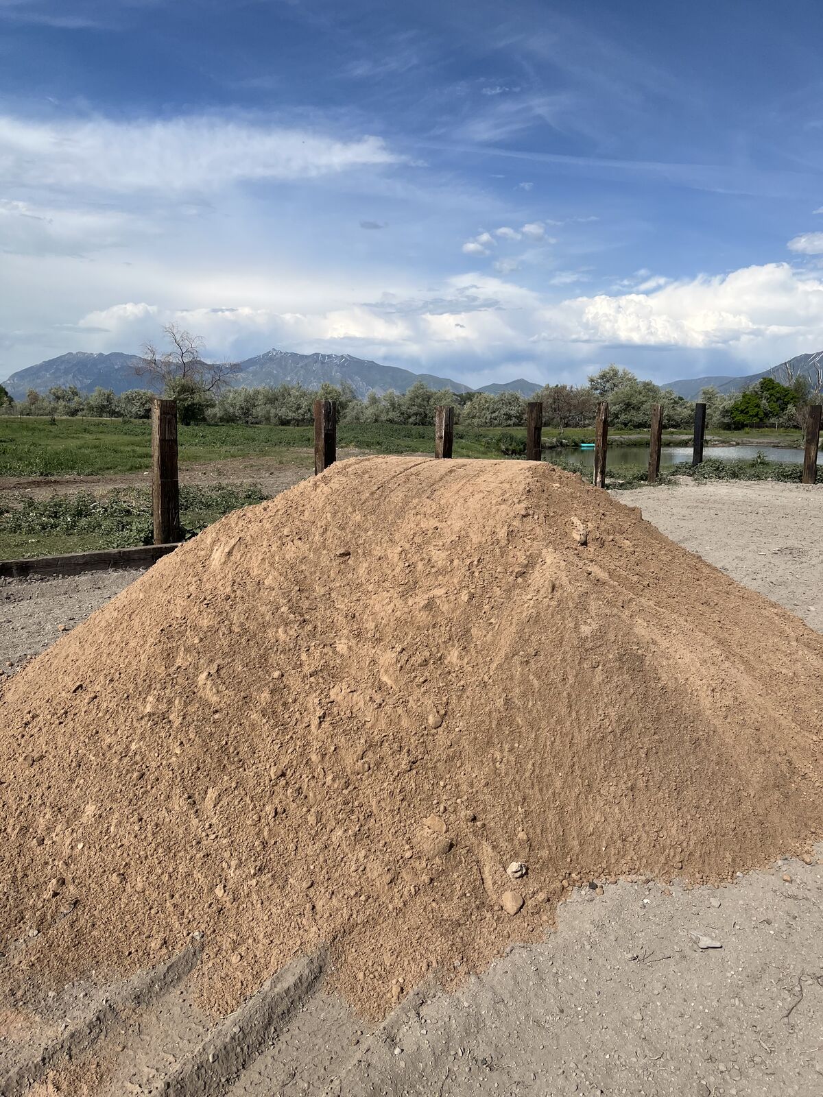 Arena Sand $10 per ton! We have the best ARENA SAND around! Plenty of references.