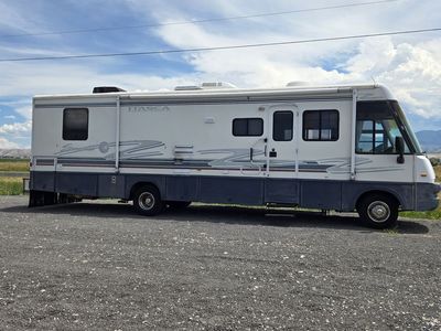 1997 Winnebago Suncruiser 34RQ 4K miles