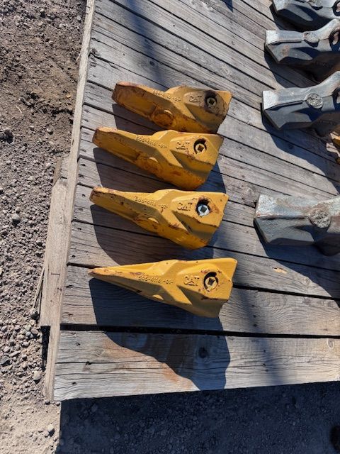 CAT Excavator Teeth Tip