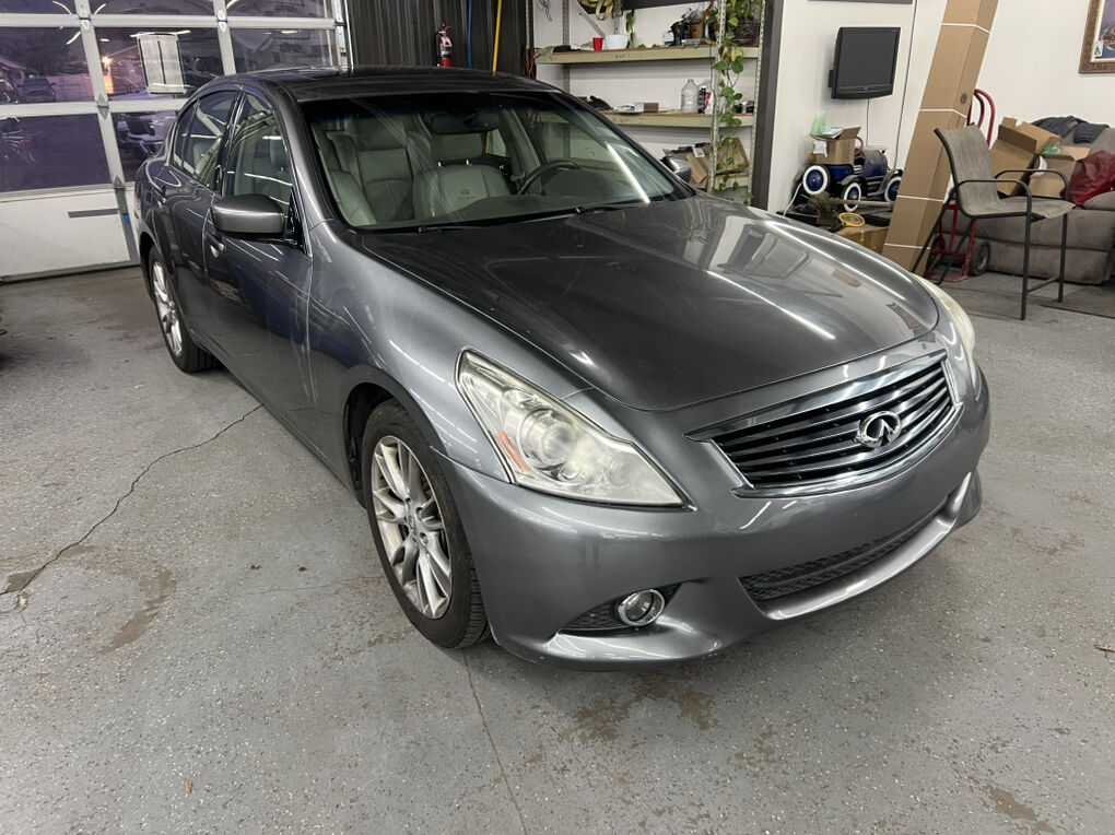 2012 Infiniti G37 x