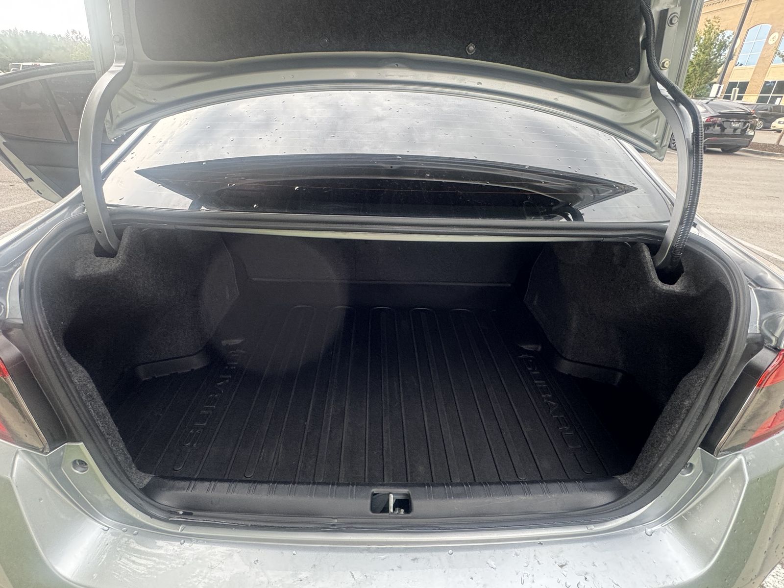 Main image 8
