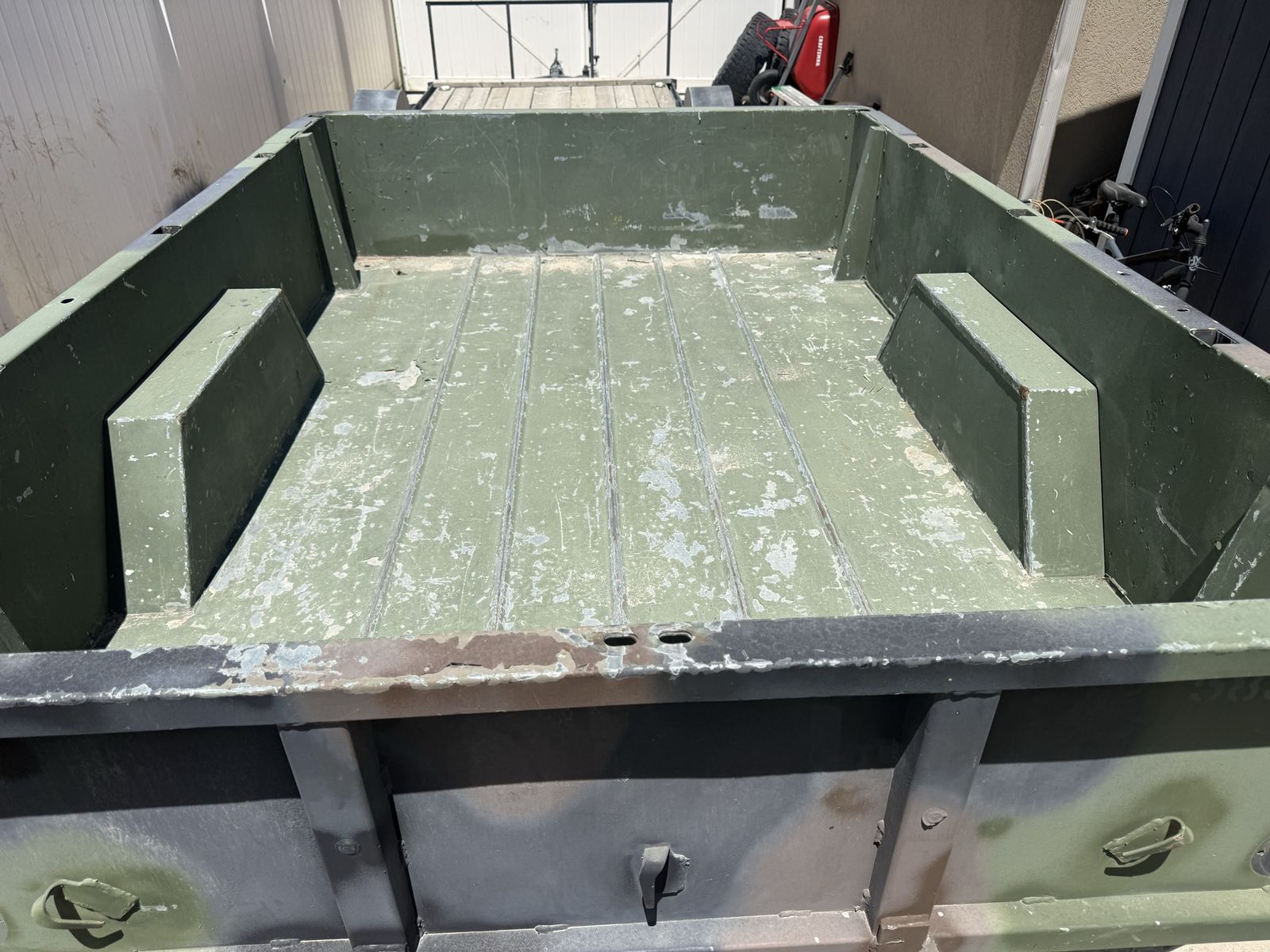 Main image 5