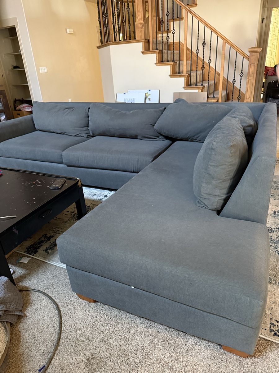 Gray L-Shaped Sectional Sofa with Chaise - Comfortable & Spacious Seating