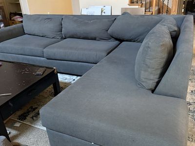 Gray L-Shaped Sectional Sofa with Chaise - Comfortable & Spacious Seating