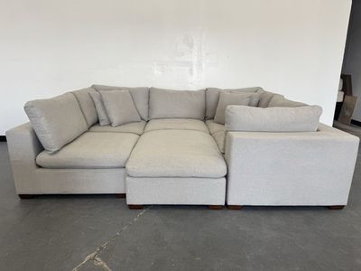 GRAY COSTCO MODULAR SECTIONAL SOFA COUCH & OTTOMAN