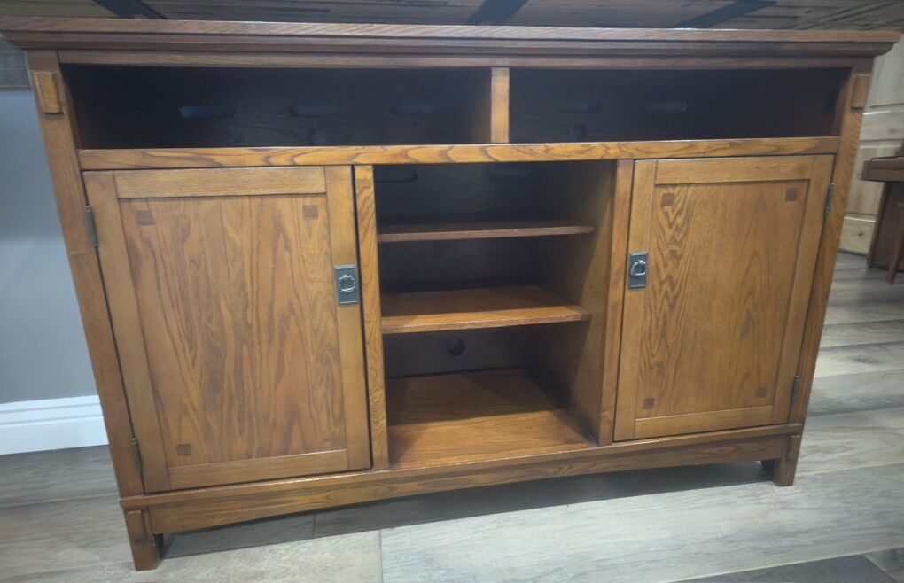 Ashley-Cross Island TV Stand (Mission Style)