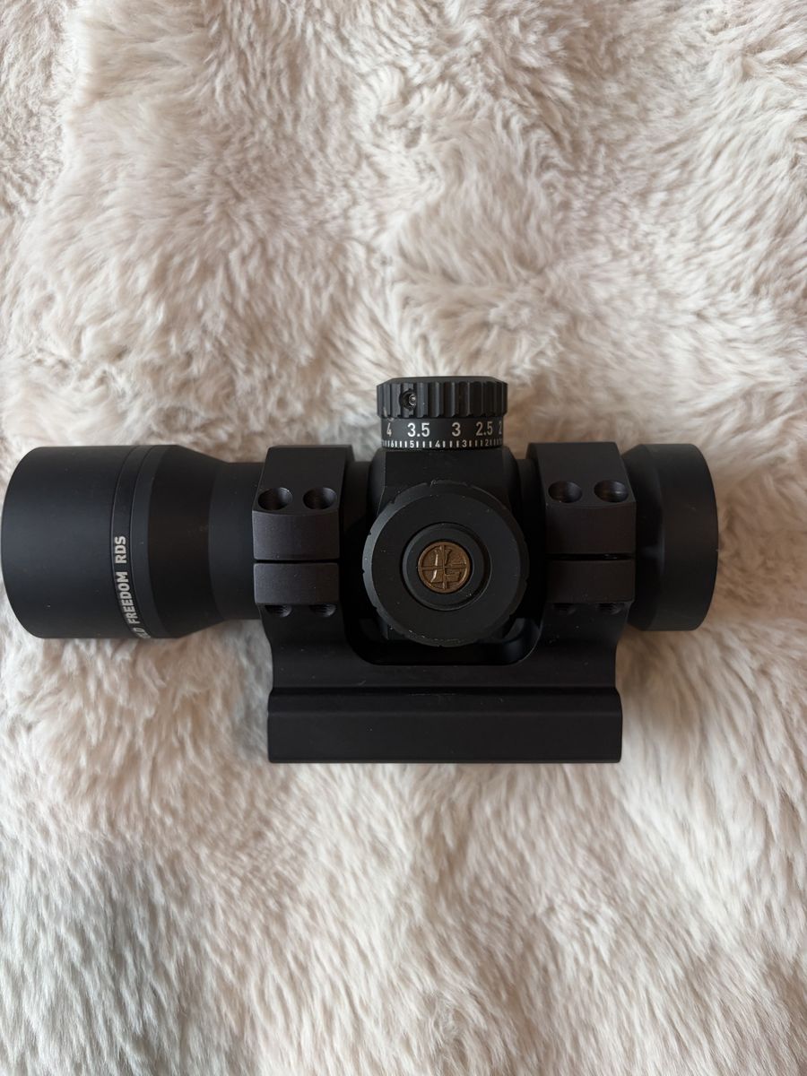 Leupold Freedom RDS Red Dot Sight with Mount