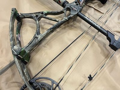 Bowtech Admiral bow