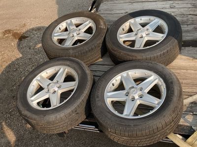 4 235/60R17 Tires and Wheels