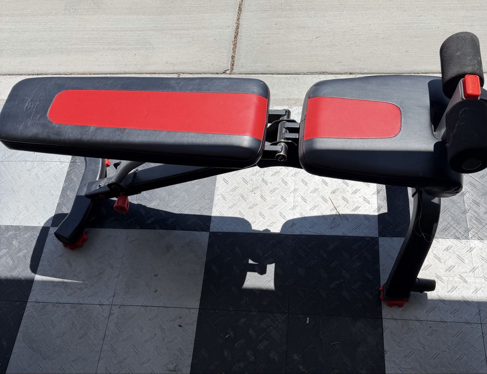 Workout bench