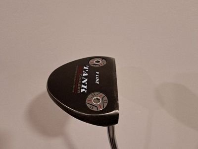 Odyssey V-Line Tank Cruiser Putter