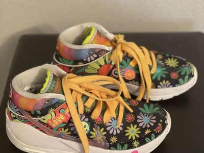 Kd easy money snippers basketball shoes