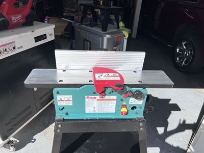 Grizzly G0945 6" Benchtop Jointer - 1-1/2 HP, 120V Woodworking Tool